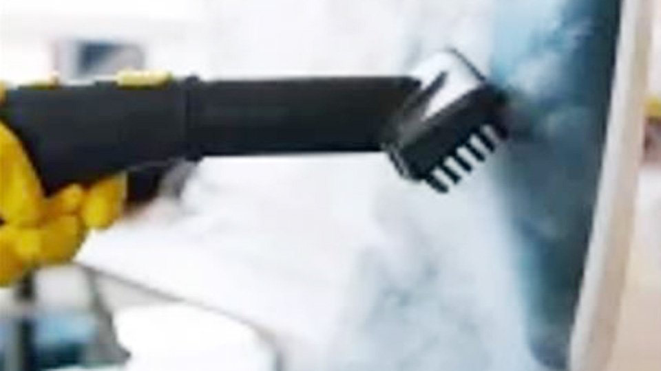 How to Clean Your Bathroom with a Steam Cleaner