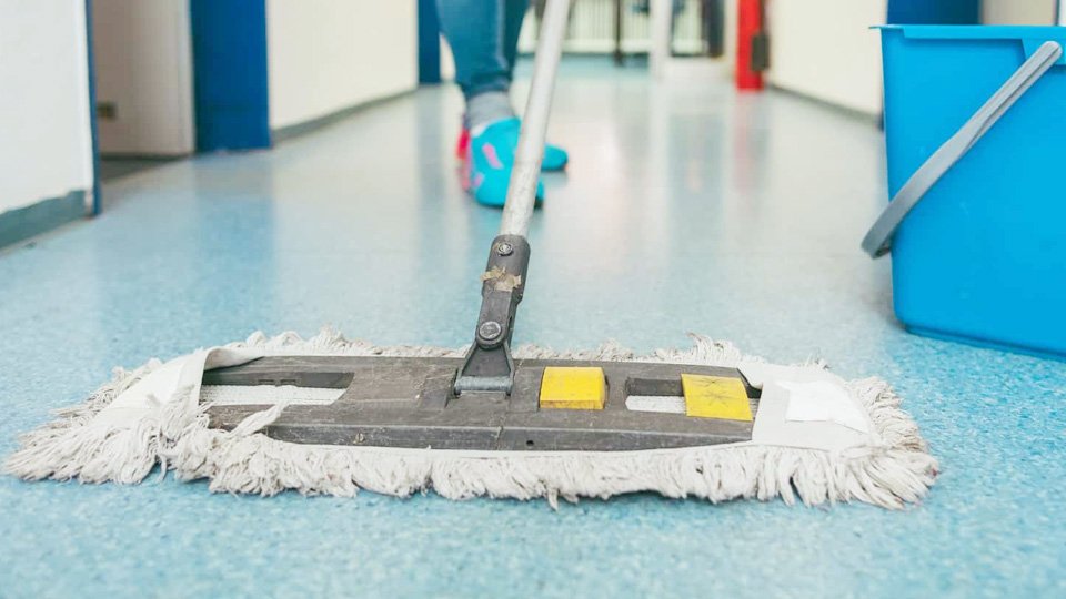 How to Become a Self-Employed House Cleaner