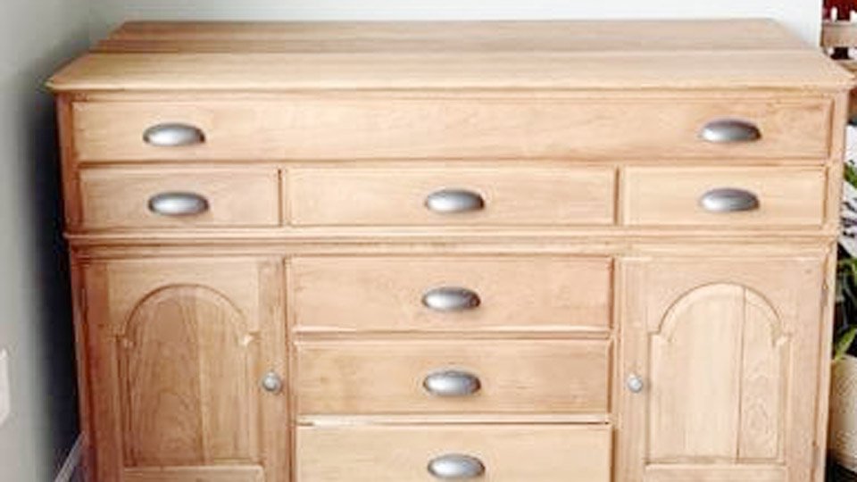 How Long Do You Leave Oven Cleaner on Wood?