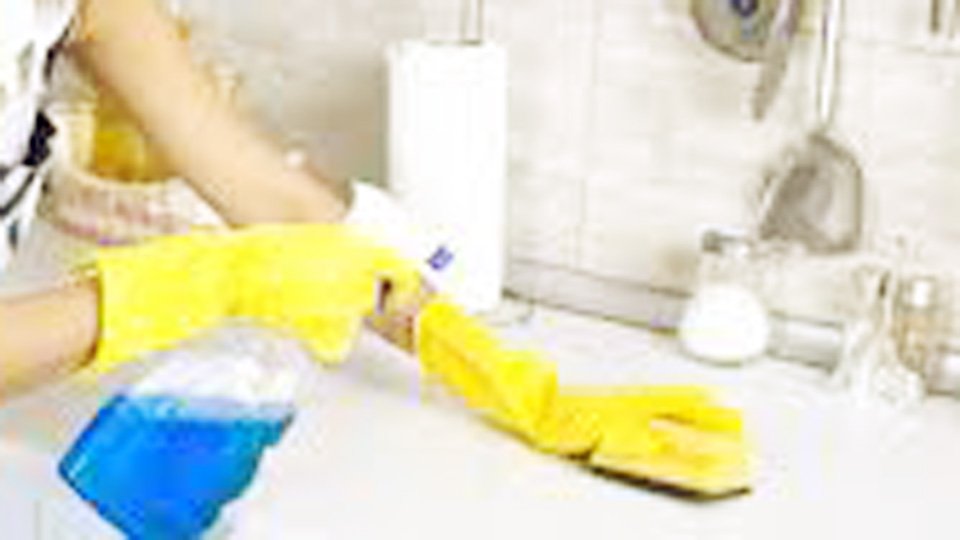 What Is the Appropriate Tip for a House Cleaner