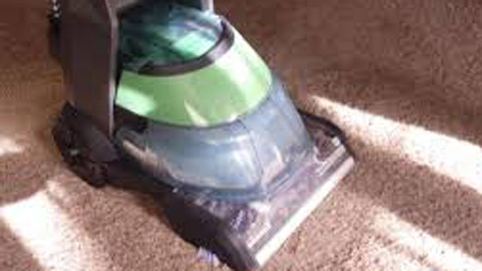 How to Work a Bissell Revolution Carpet Cleaner